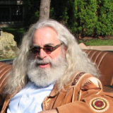 Joel Simms (Dr. Mo)